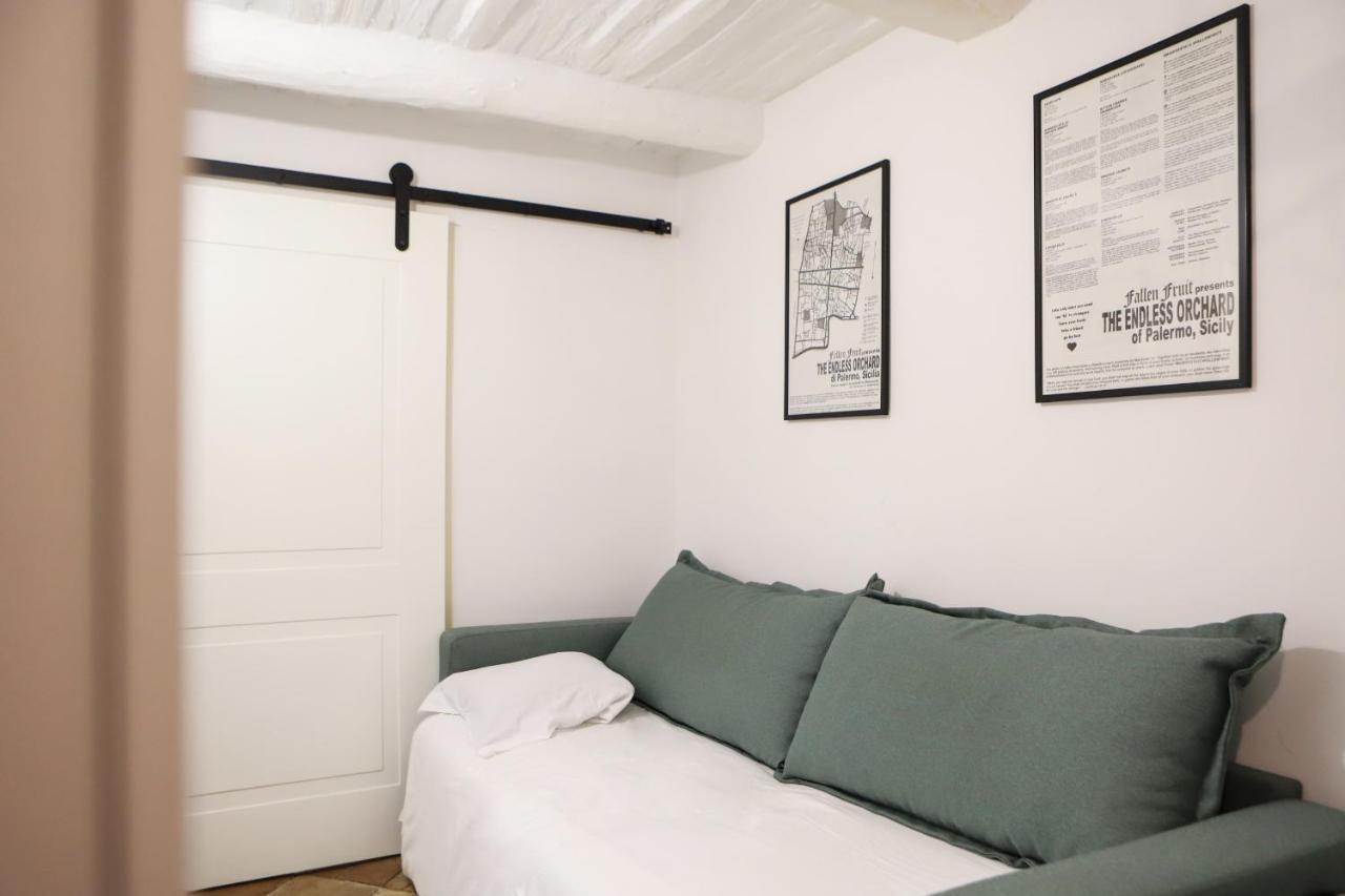 Pizzofalcone Studio By Wonderful Italy Daire Napoli Dış mekan fotoğraf